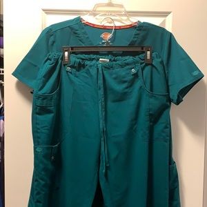 Hunter green dickies scrubs